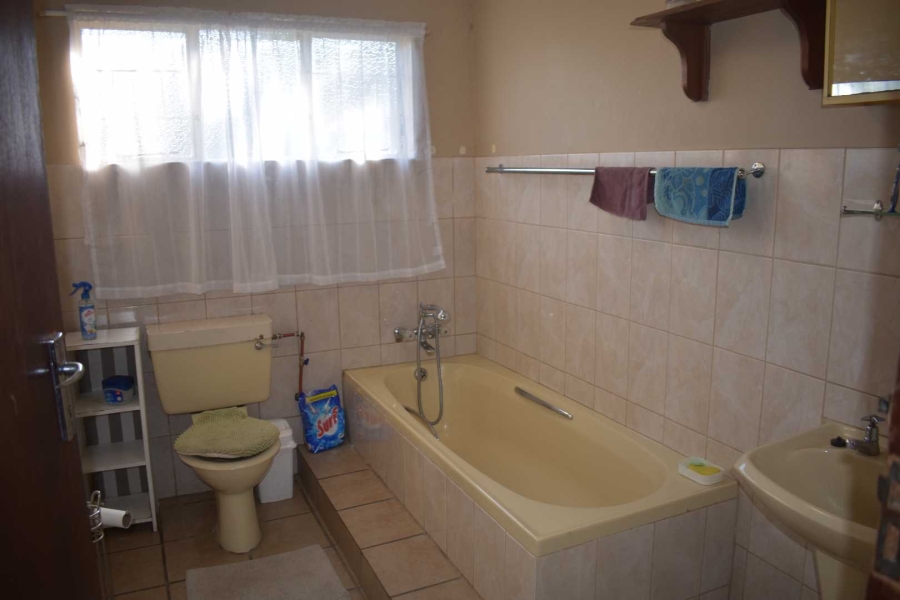 4 Bedroom Property for Sale in Cambridge Eastern Cape